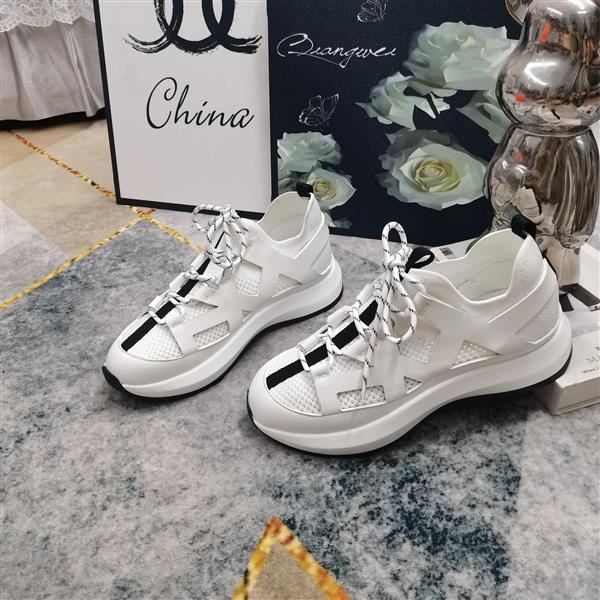 2025112815400535 330